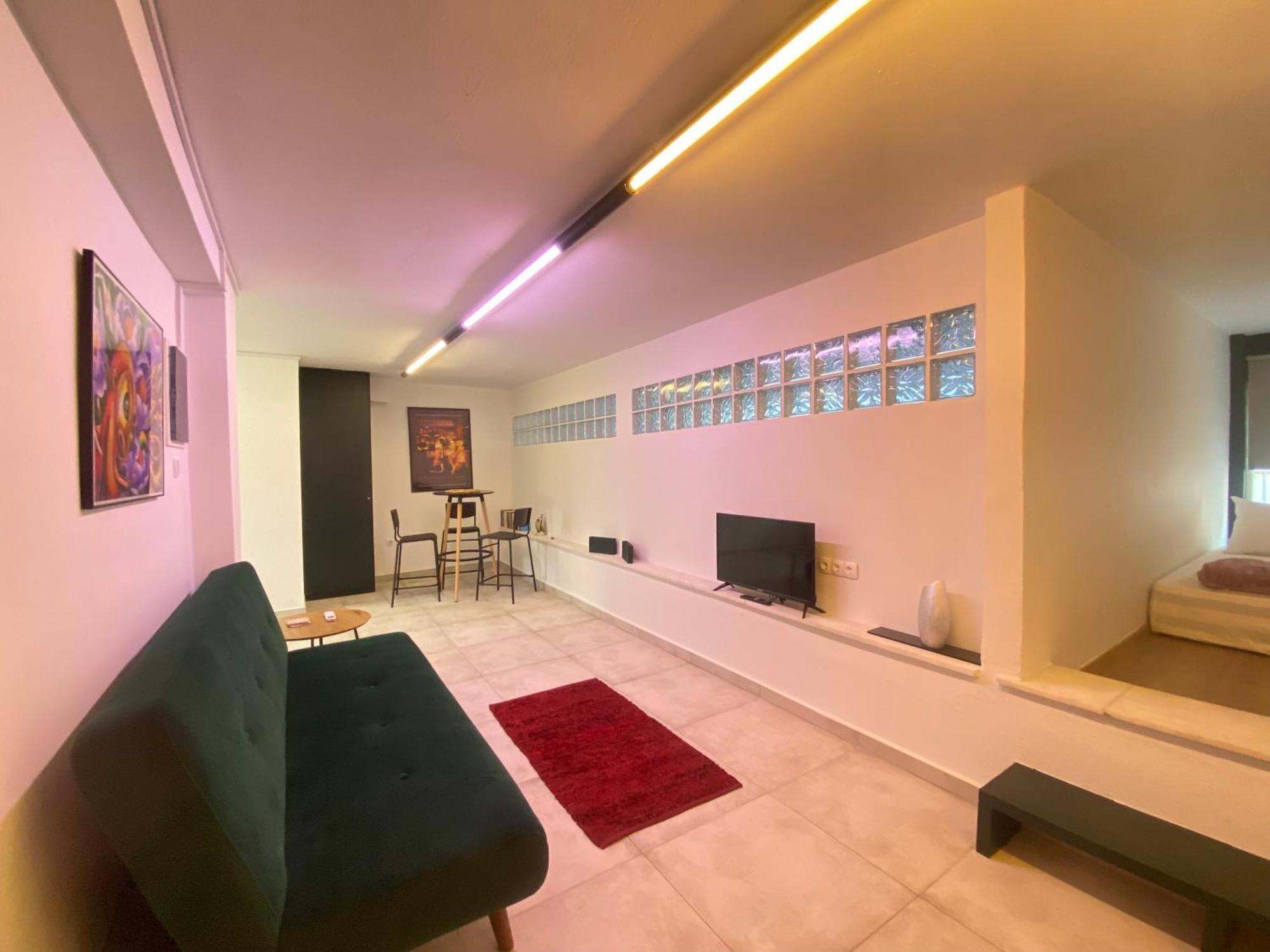 Silk Mill Metaxourgeio, Athens Centreアパートメント エクステリア 写真