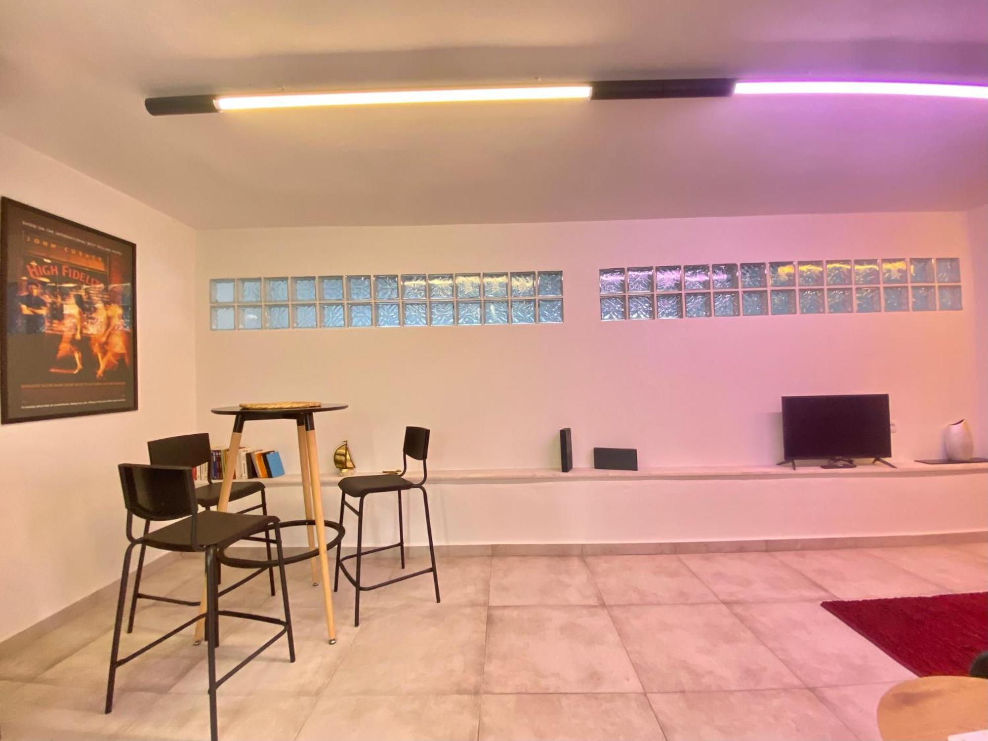 Silk Mill Metaxourgeio, Athens Centreアパートメント エクステリア 写真